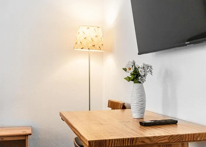 10-min To Center Modern 1br With Wifi, Tv Apartment Vienna